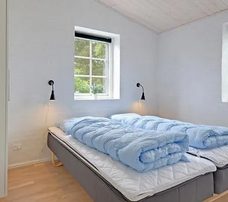 Five-bedroom Holiday In Blavand 25 Ho